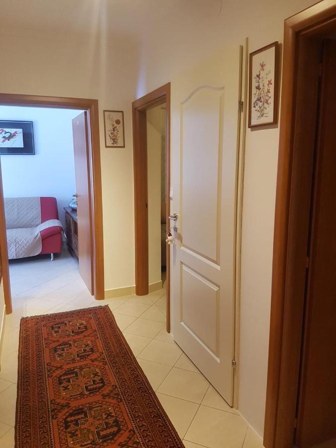 Apartment Mit Balkon Porec Exterior photo